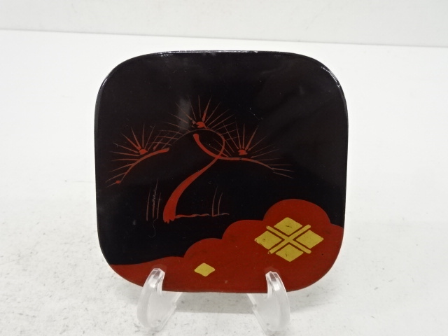 Lacquerware